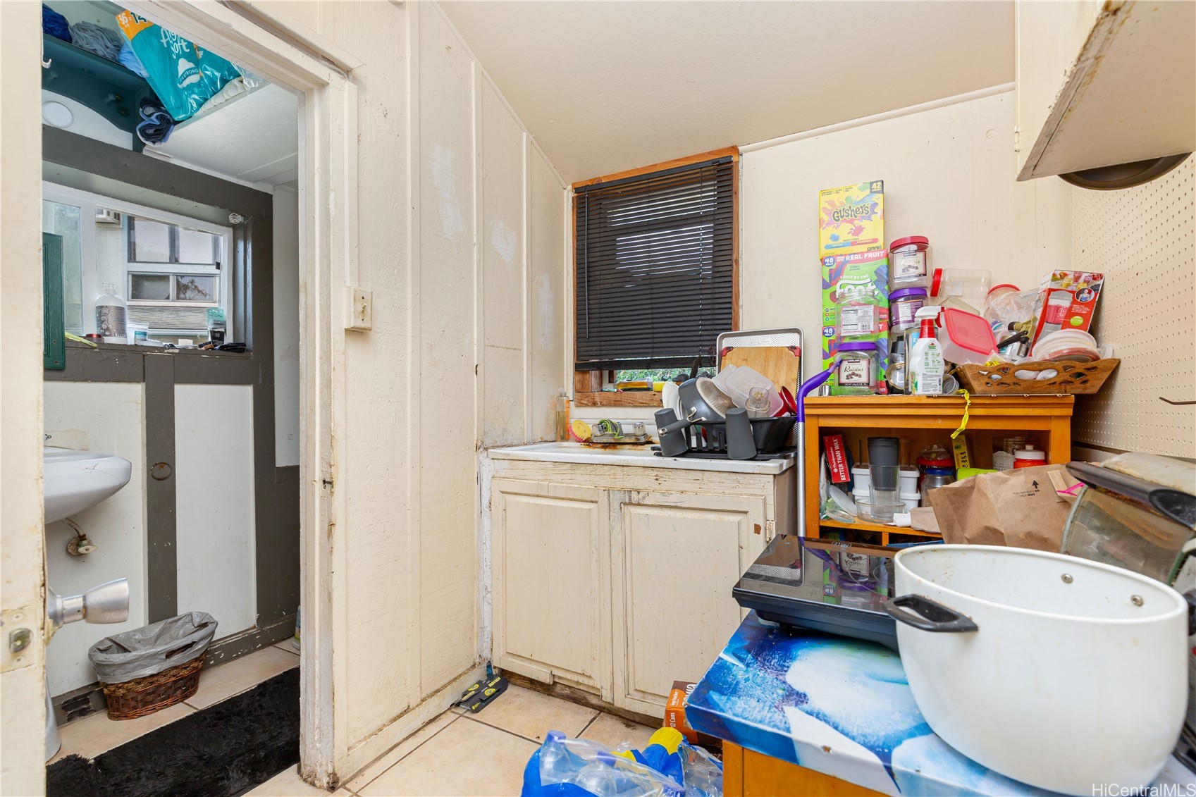 756 University Avenue Property Photo 12