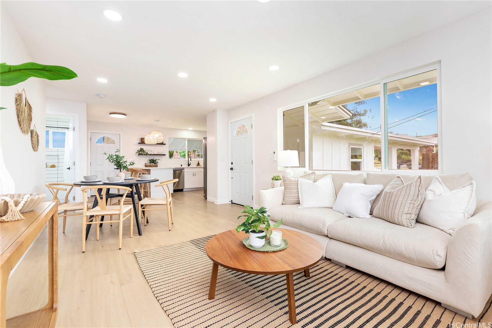 1259 Puu Poni Street Property Photo 4