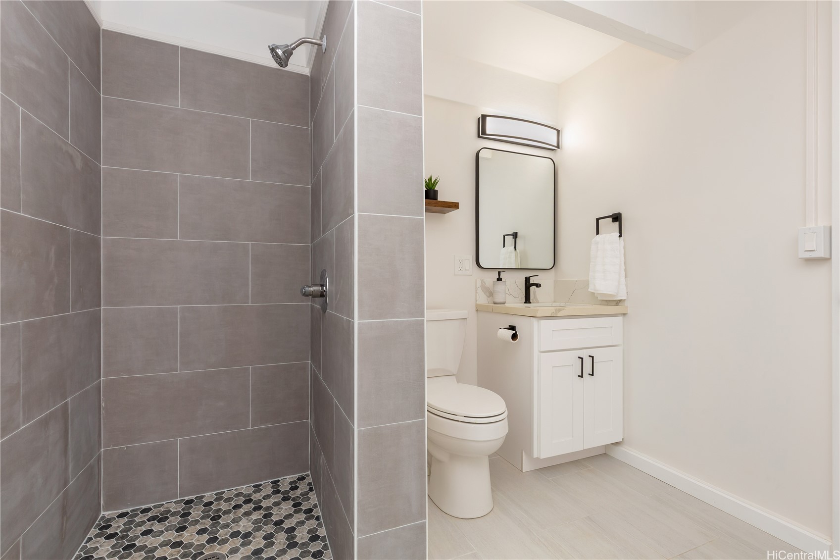 1259 Puu Poni Street Property Photo 16