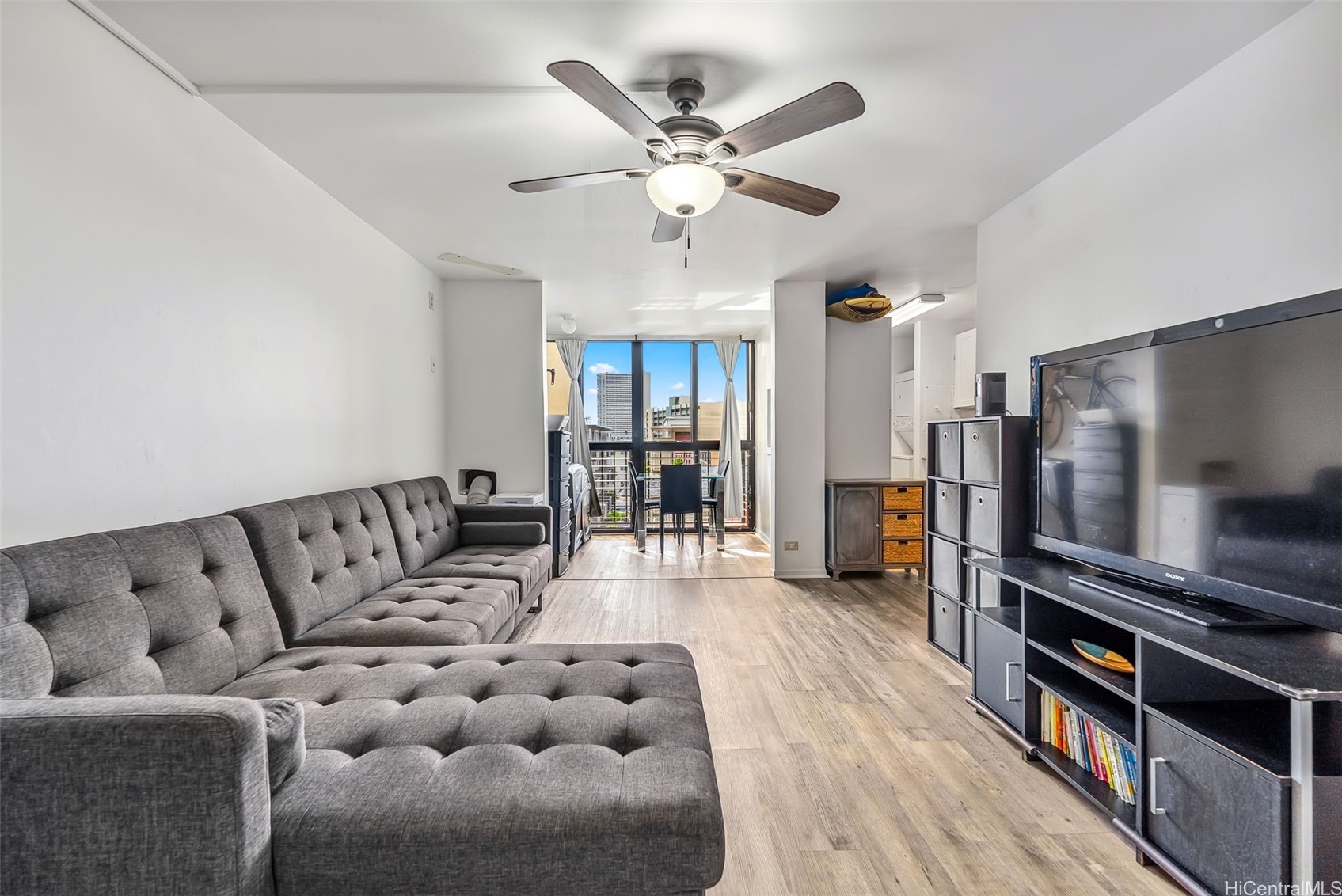 1415 Liholiho Street 407 Property Photo 2