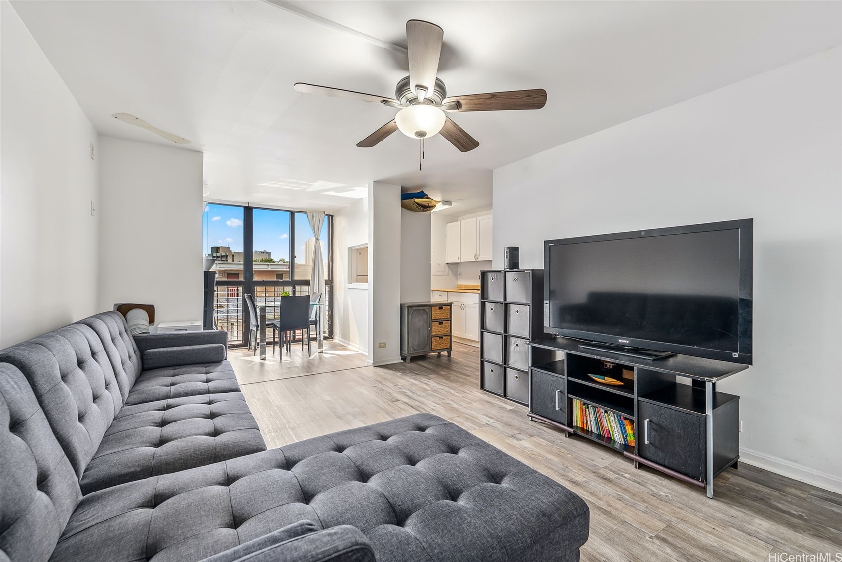 1415 Liholiho Street 407 Property Photo 3