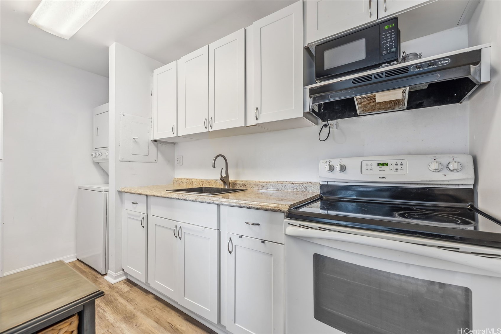 1415 Liholiho Street 407 Property Photo 6