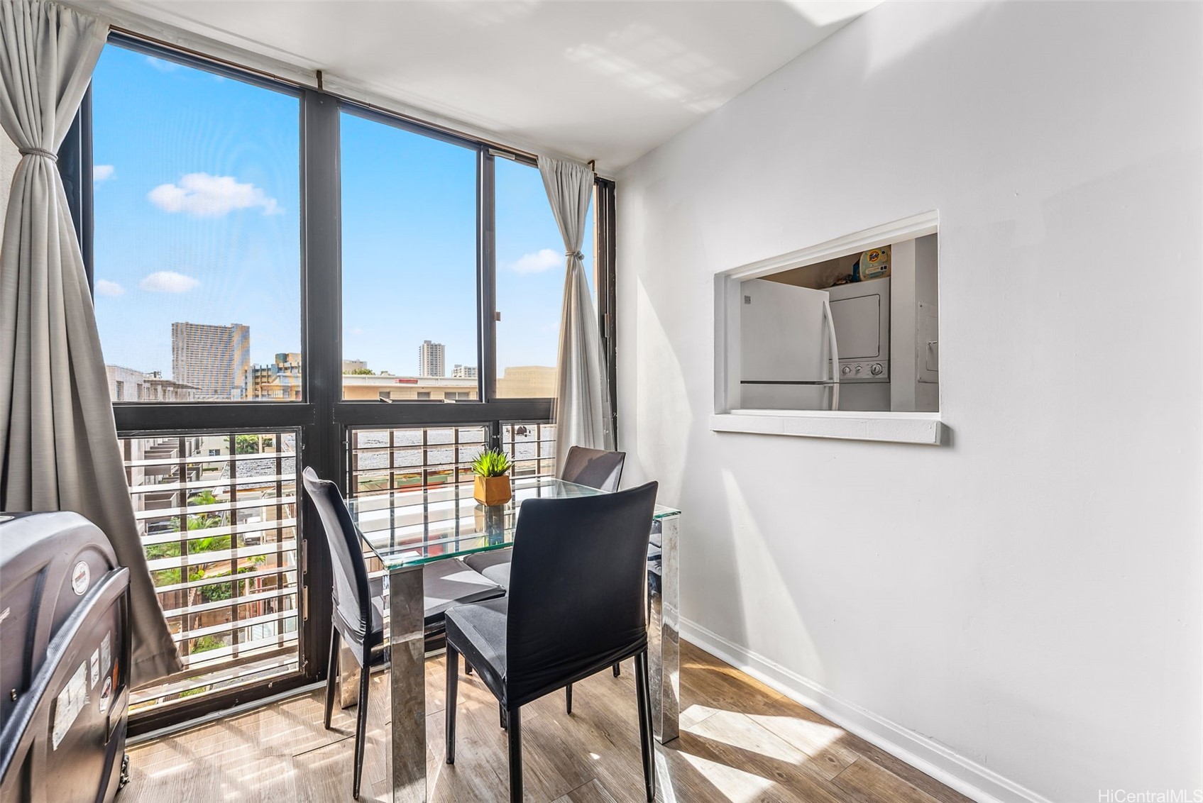 1415 Liholiho Street 407 Property Photo 9