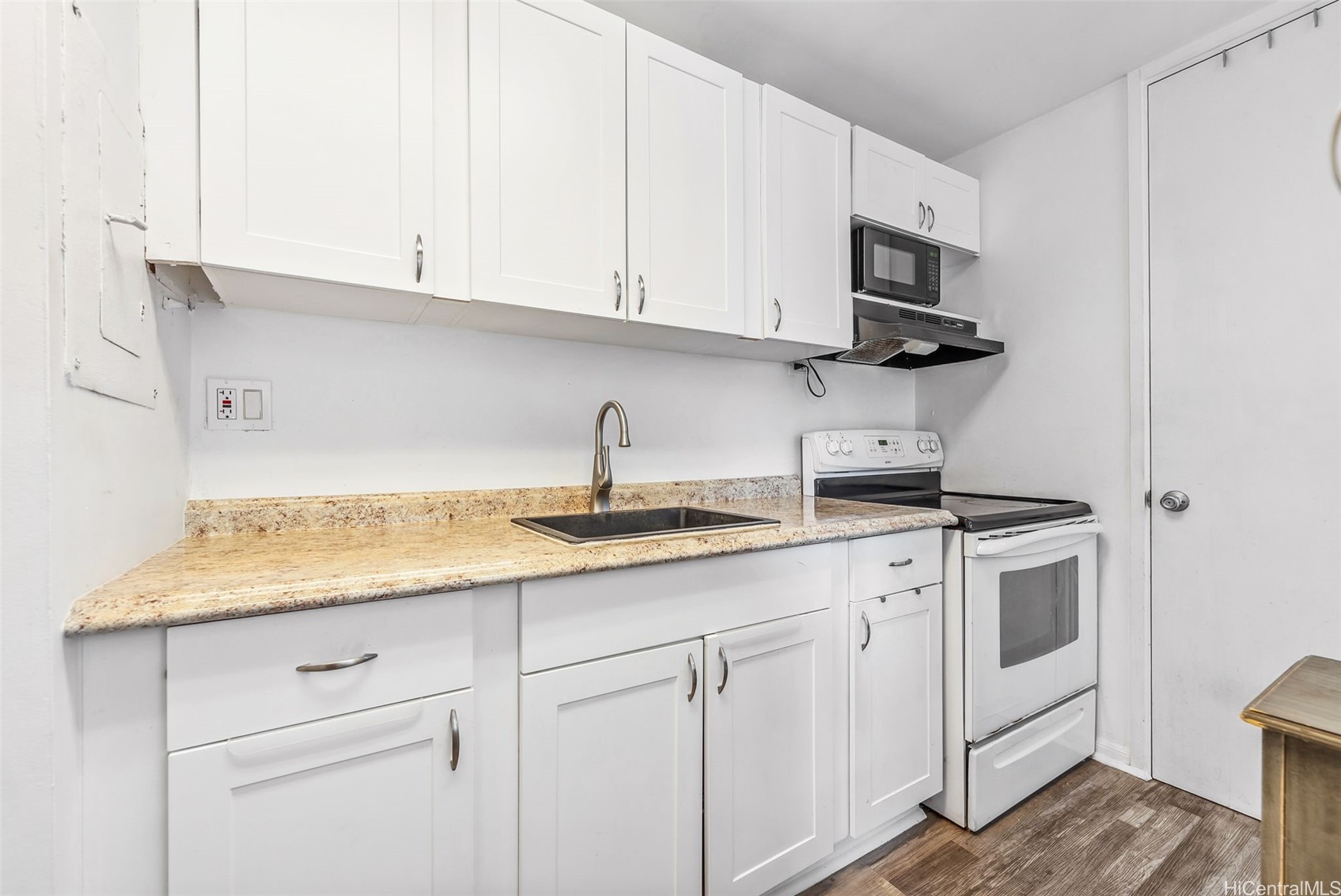 1415 Liholiho Street 407 Property Photo 13