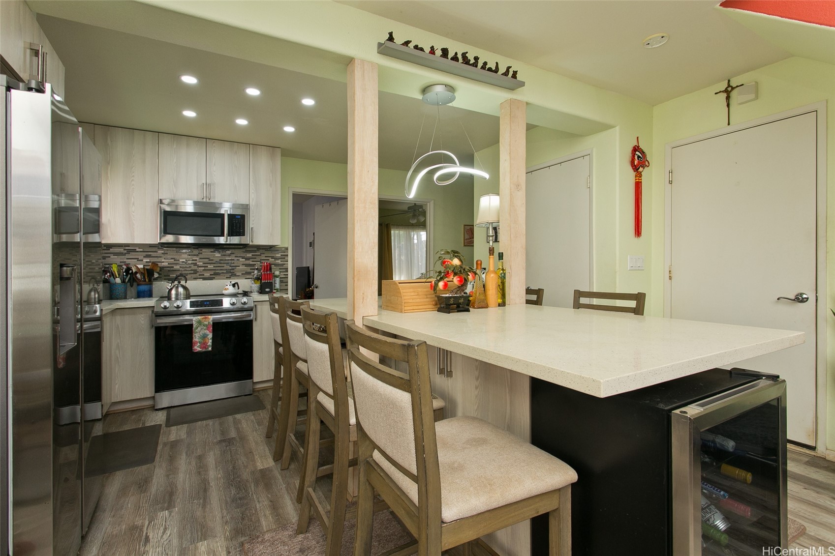 Ewa Gen Alii Court Real Estate Listings Main Image
