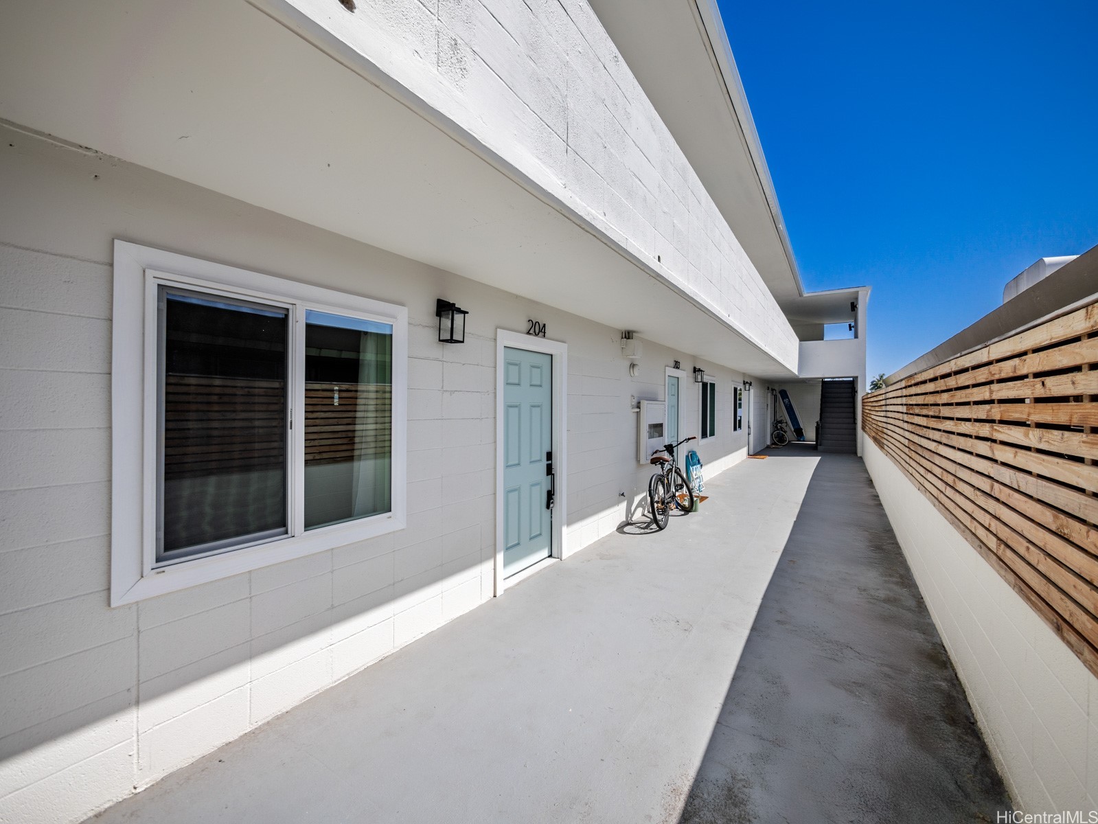 54 Maluniu Avenue Property Photo 17