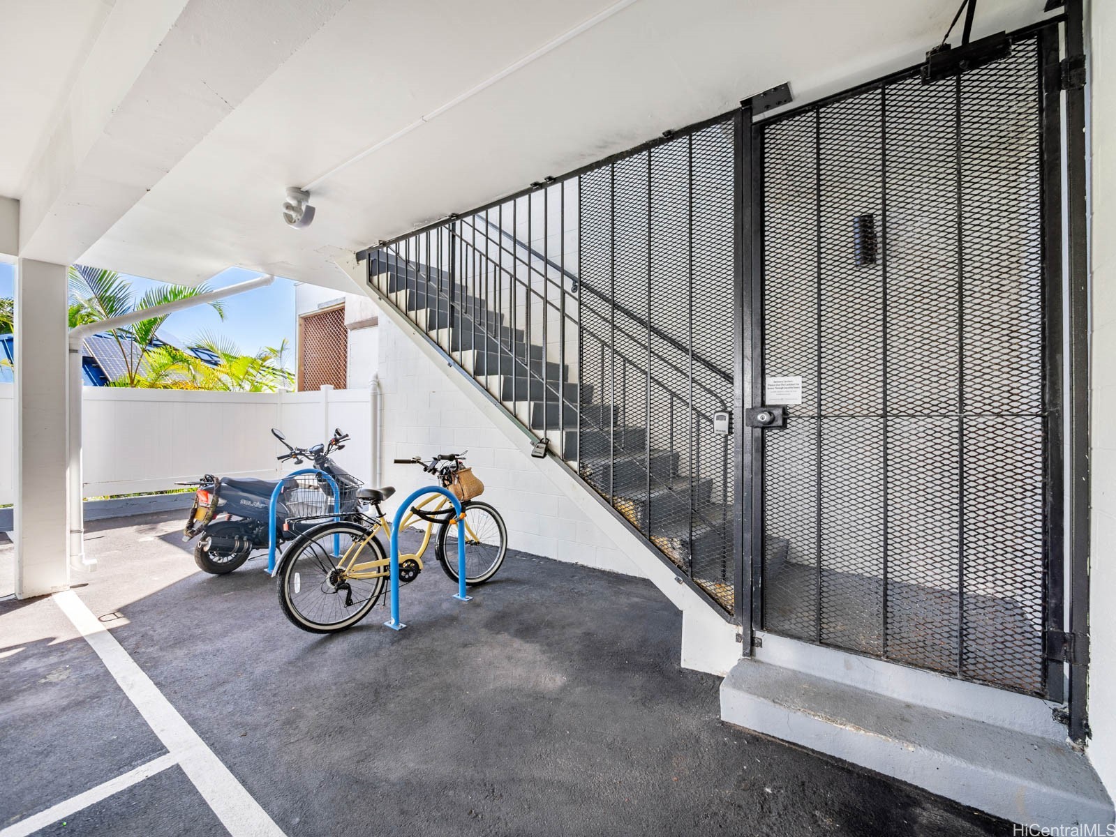 54 Maluniu Avenue Property Photo 21