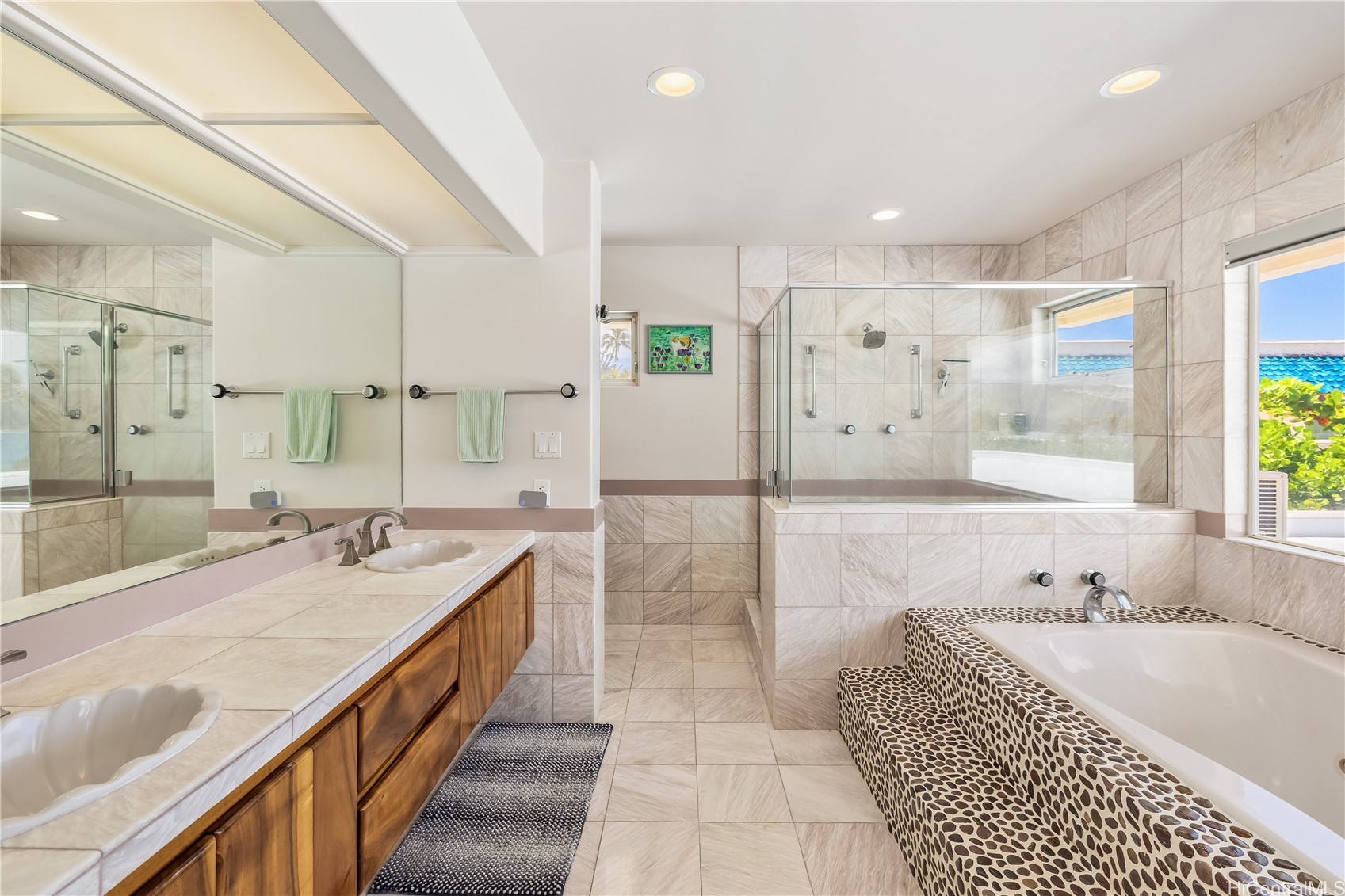 31 Poipu Drive Property Photo 16