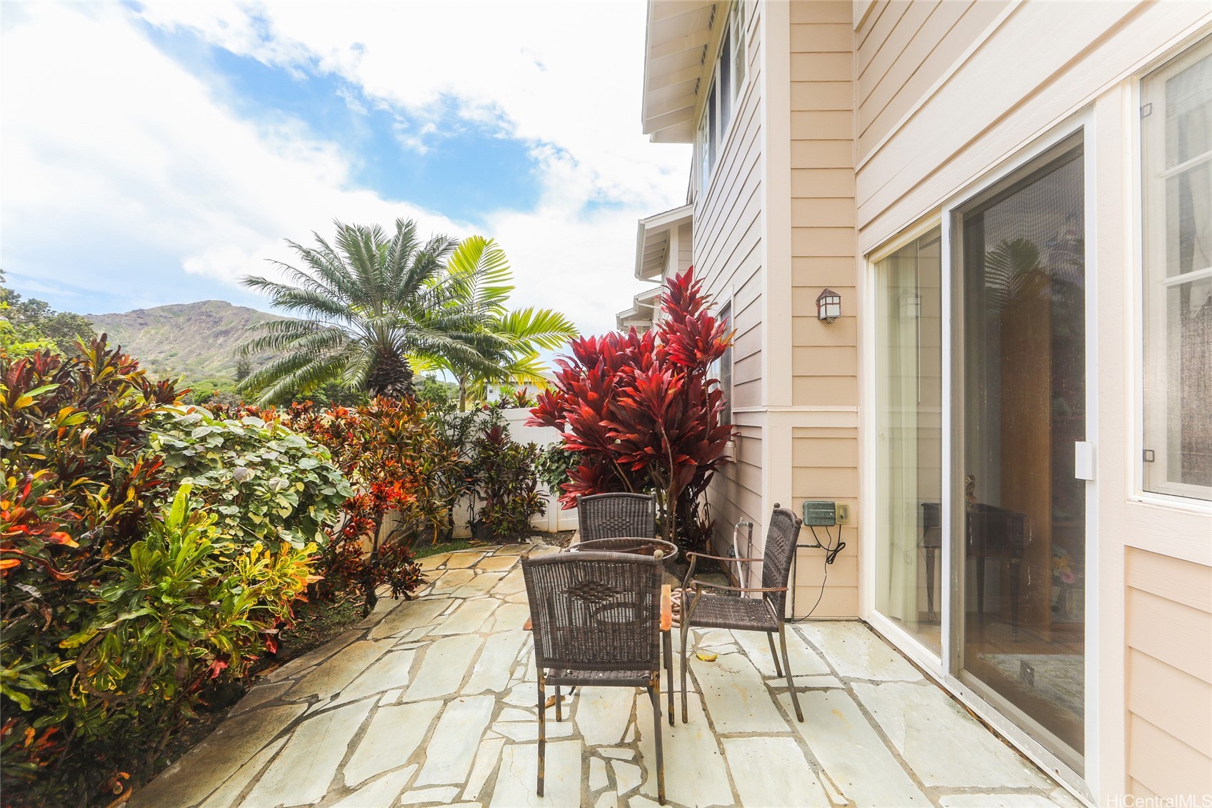 1173 Mokuhano Street F101 Property Photo 1