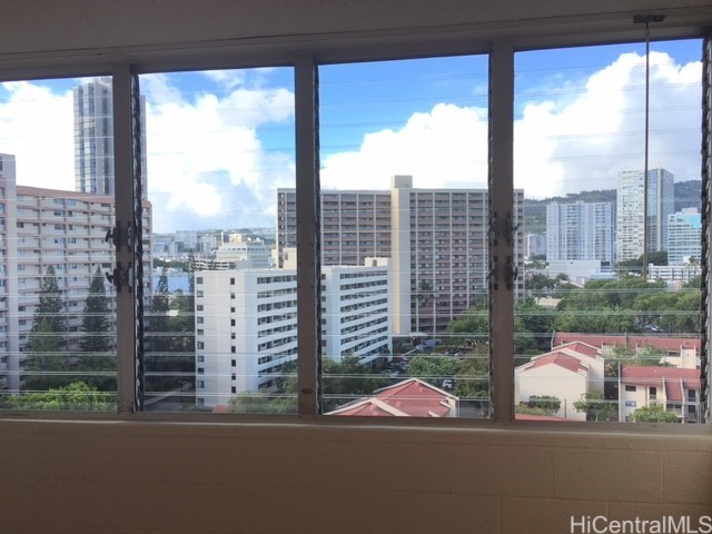 1650 Kanunu Street 1204 Property Photo