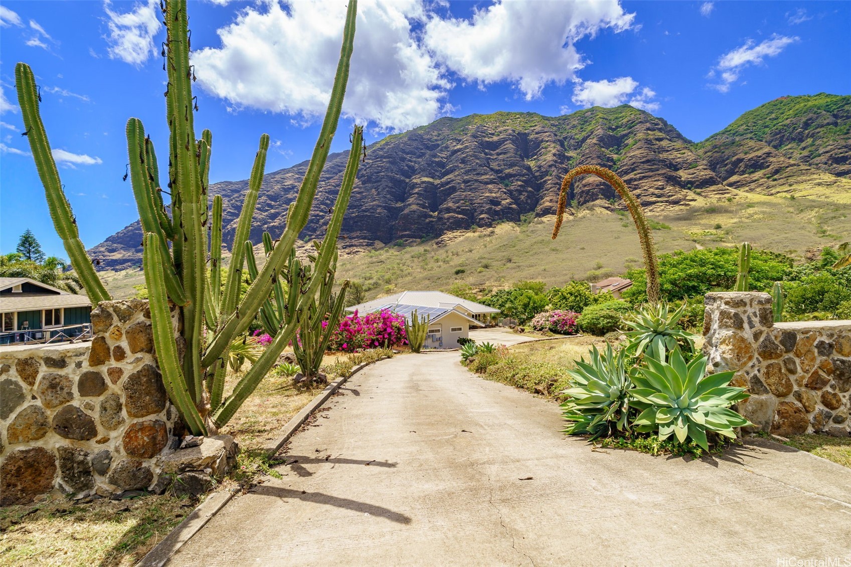 84-1080 Maunaolu Street Property Photo 2