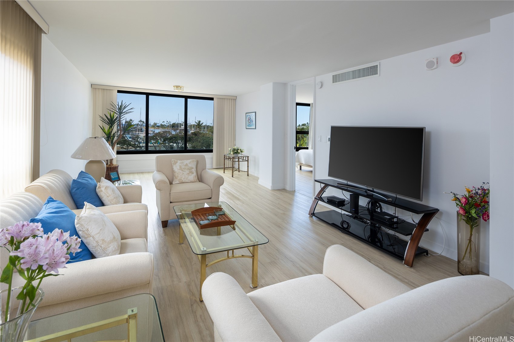 1600 Ala Moana Blvd Property Photo