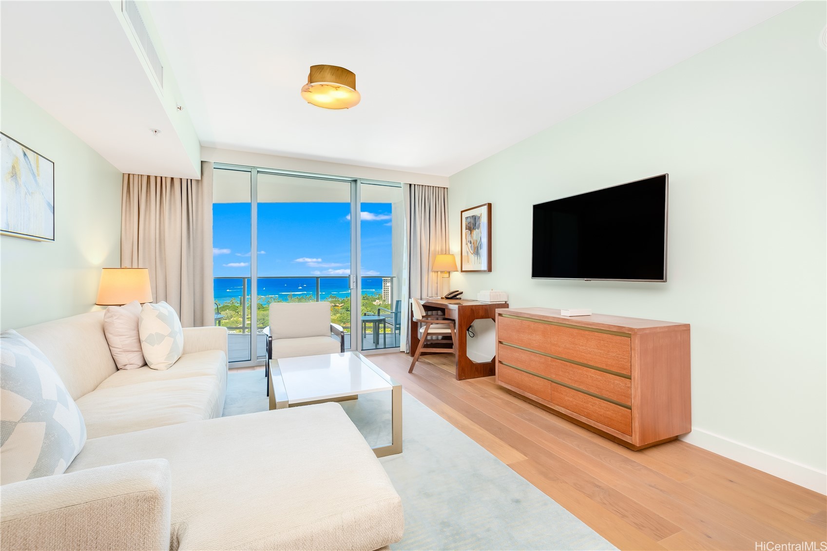2139 Kuhio Avenue 27th Floor Property Photo 6
