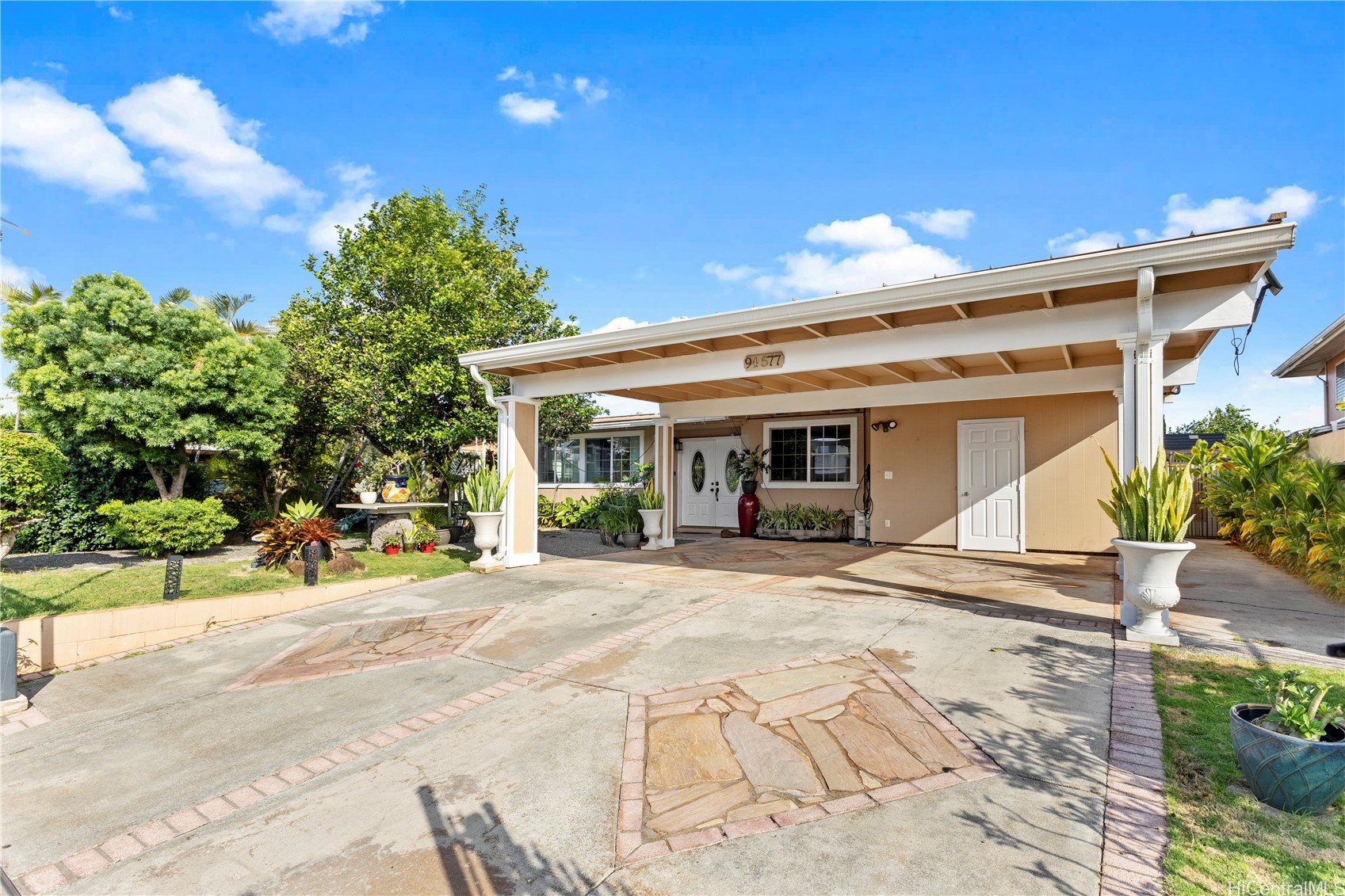 94-577 Loaa Street Property Photo
