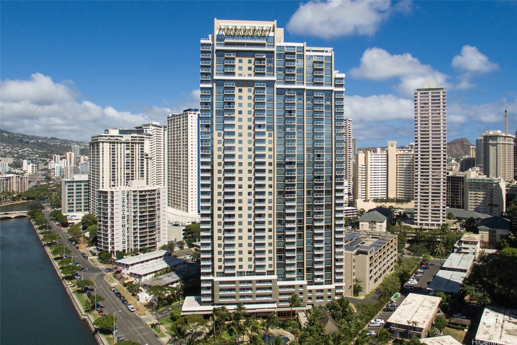 1551 Ala Wai Blvd Property Photo