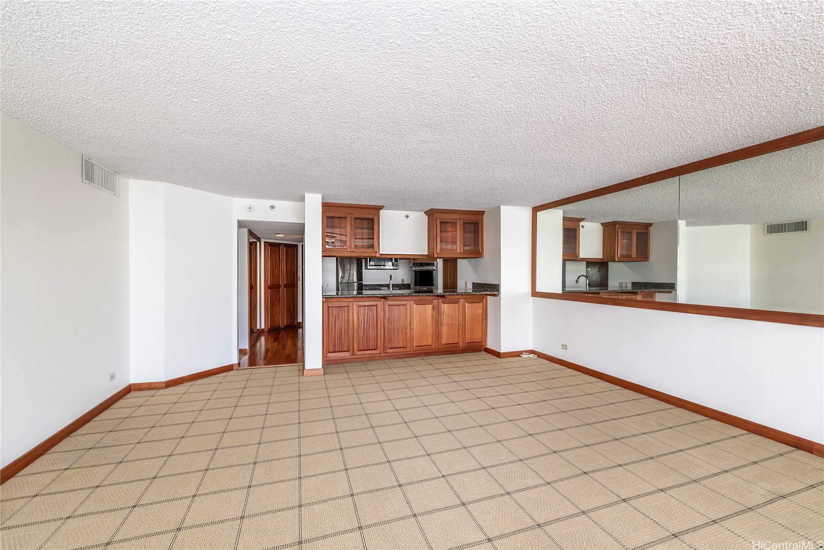 581 Kamoku Street 1008 Property Photo 3