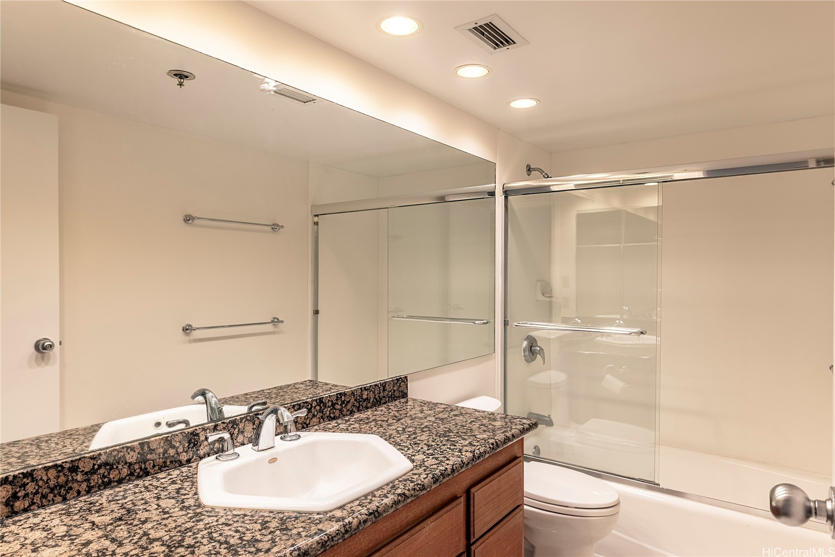 581 Kamoku Street 1008 Property Photo 10