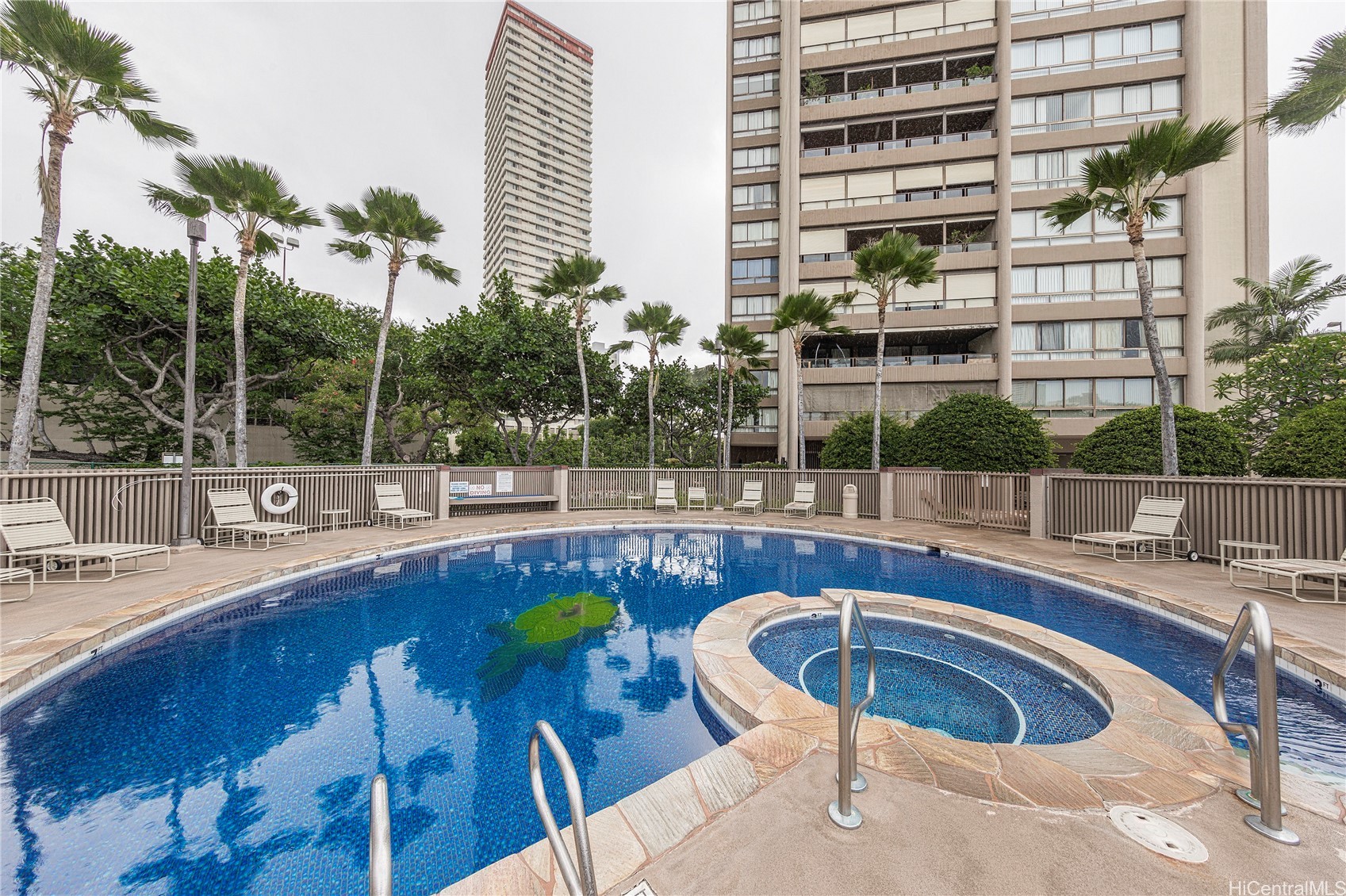 581 Kamoku Street 1008 Property Photo 12