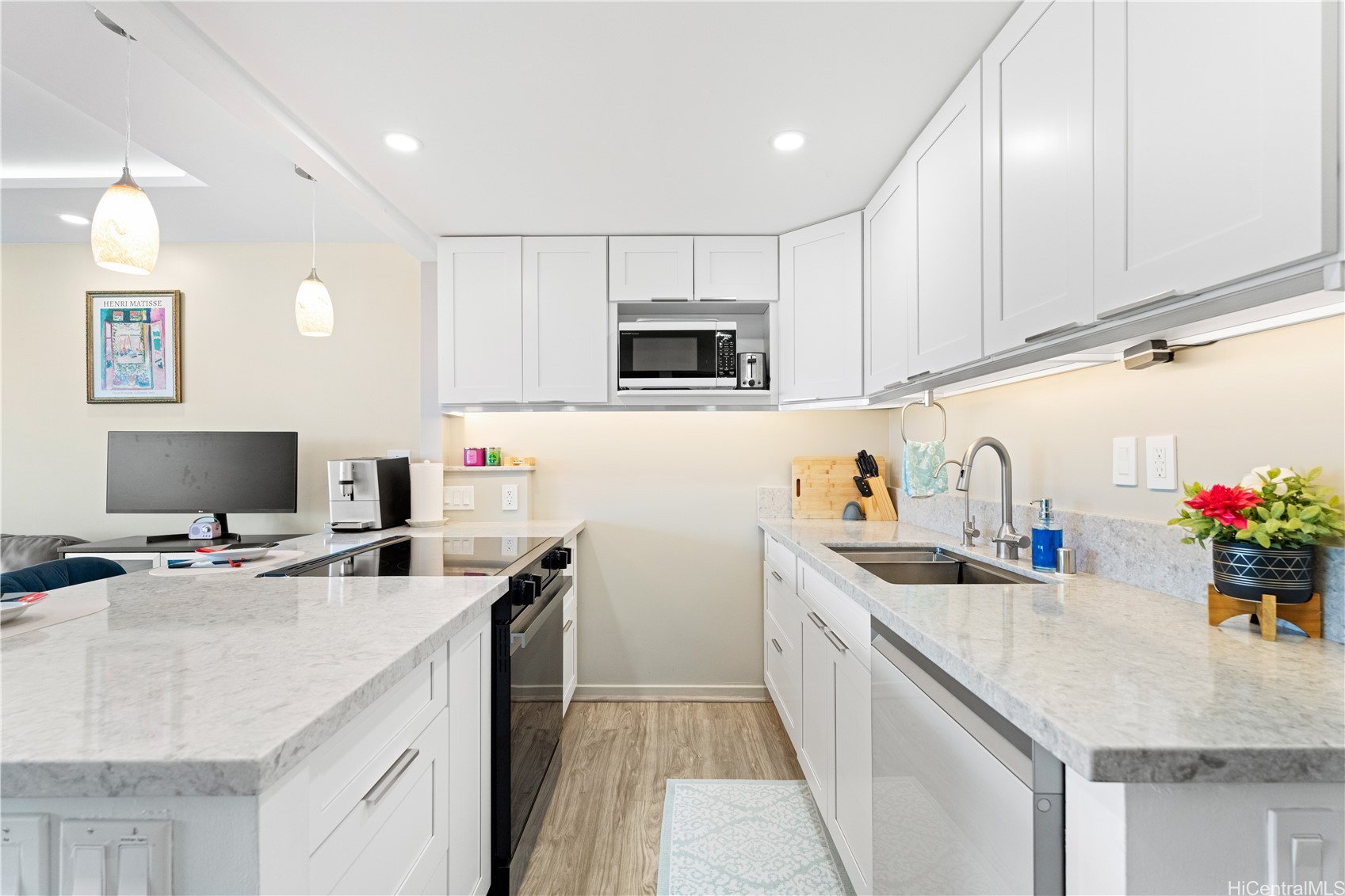 2611 Ala Wai Boulevard 1805 Property Photo 1