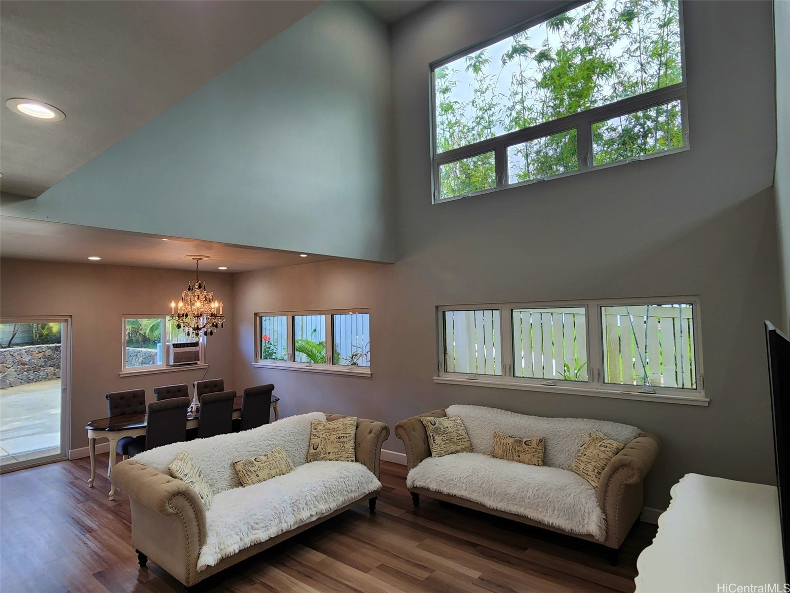 202511511 Property Photo 4