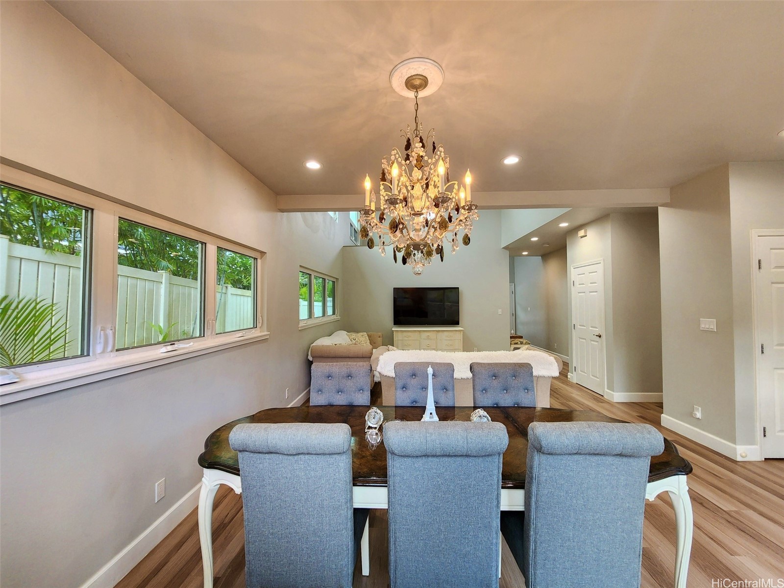 202511511 Property Photo 5