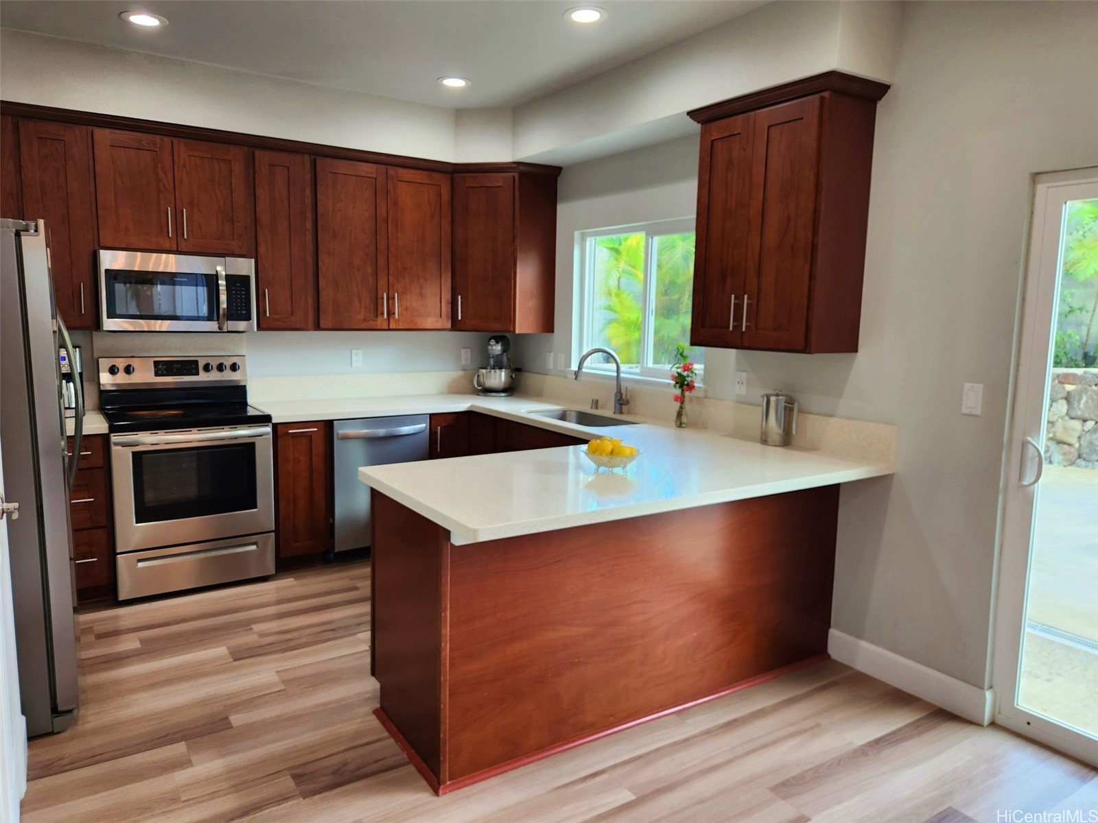 202511511 Property Photo 7