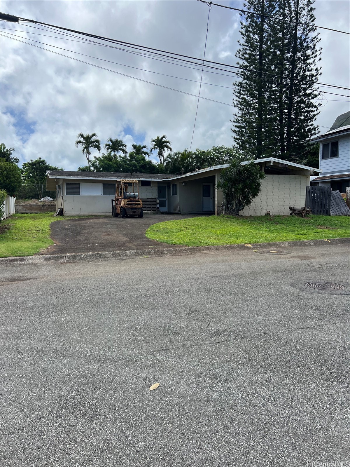 1519 Uluhaku Place Property Photo