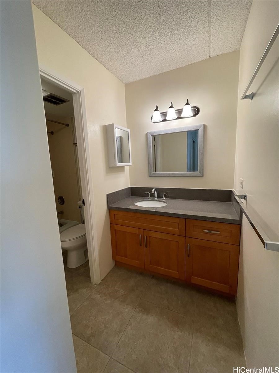 2240 Kuhio Avenue 3502 Property Photo 1