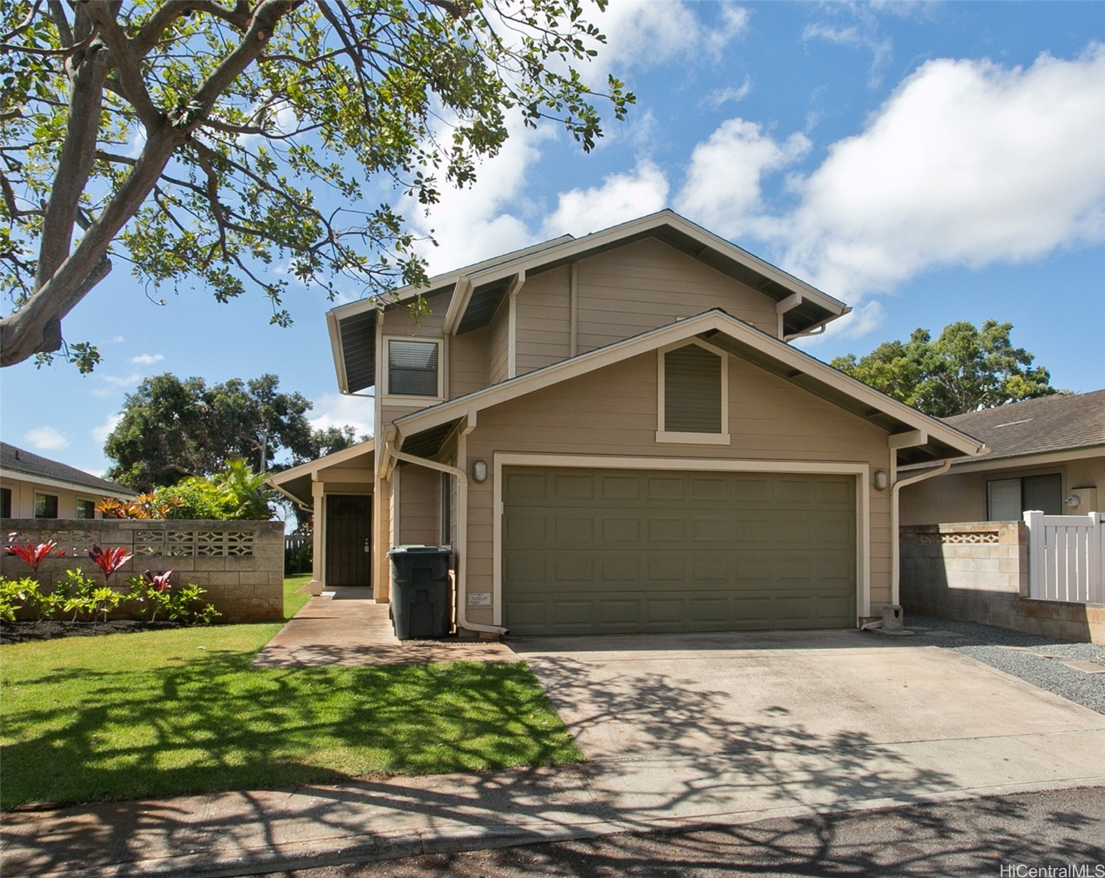94-1110 Awalua Street Property Photo