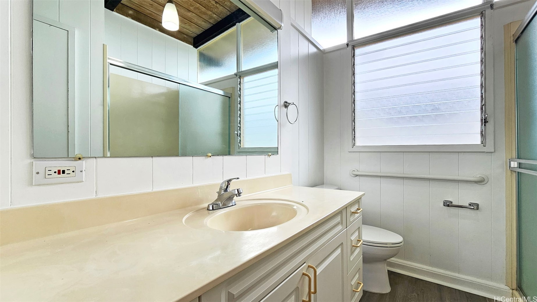 1708 Kino Street Property Photo 14