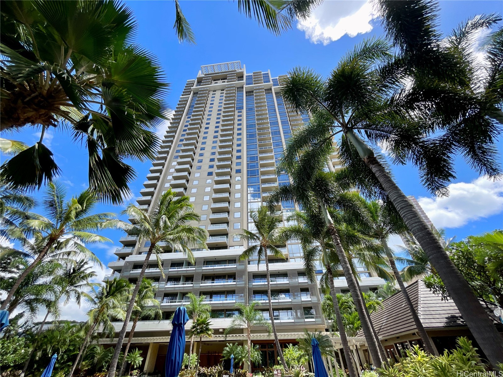 1551 Ala Wai Blvd Property Photo