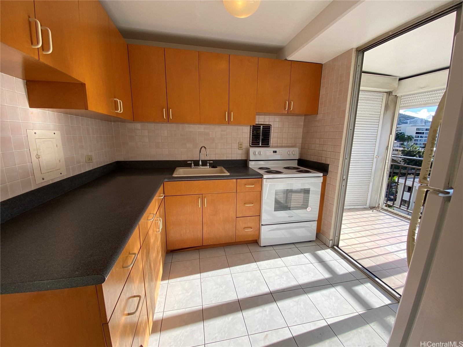 1415 Victoria St Property Photo