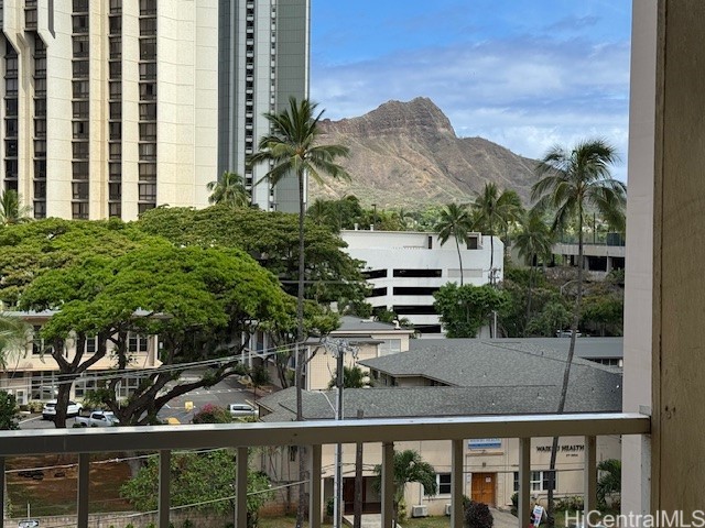303 Liliuokalani Avenue 602 Property Photo
