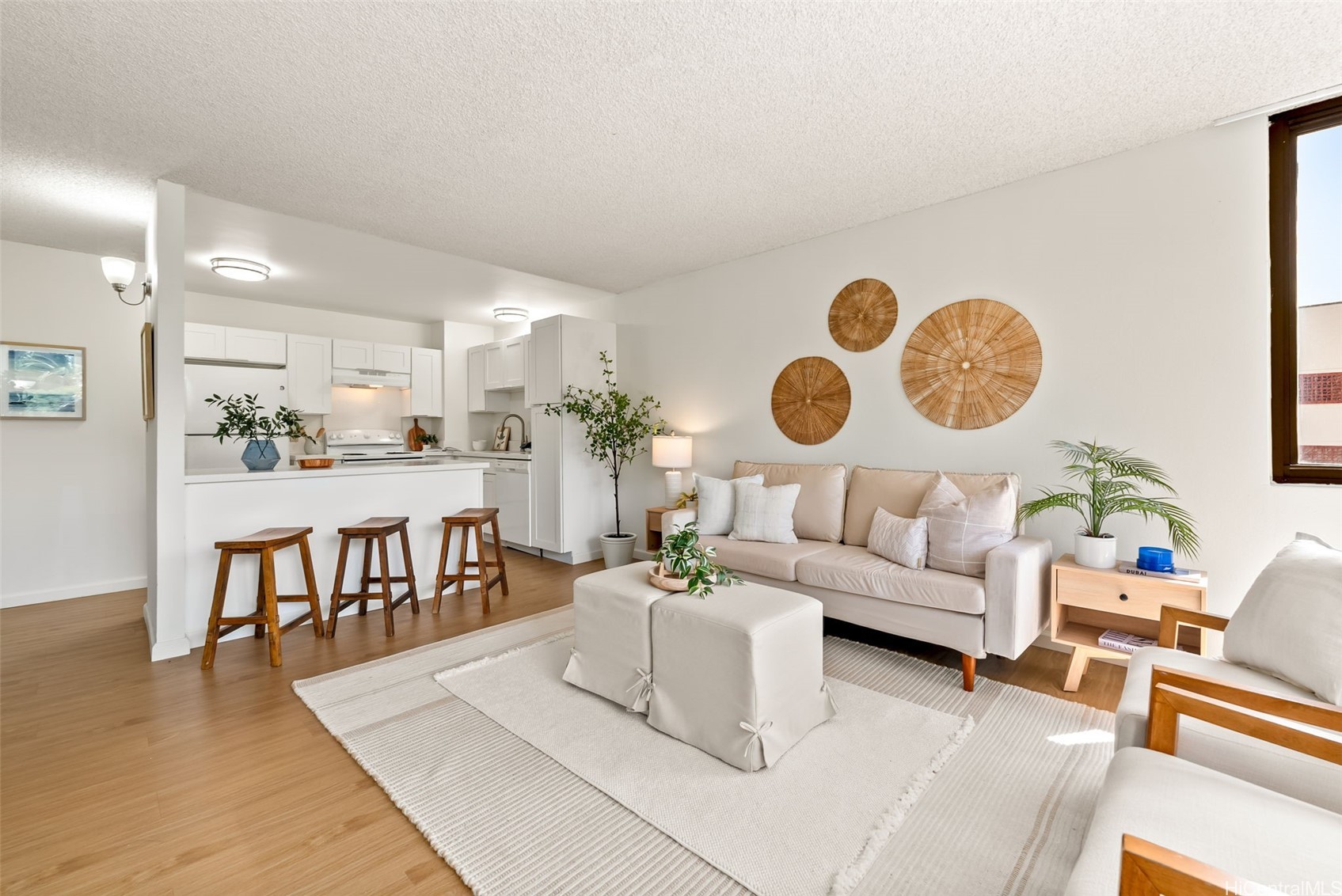 55 S Kukui Street D214 Property Photo 1