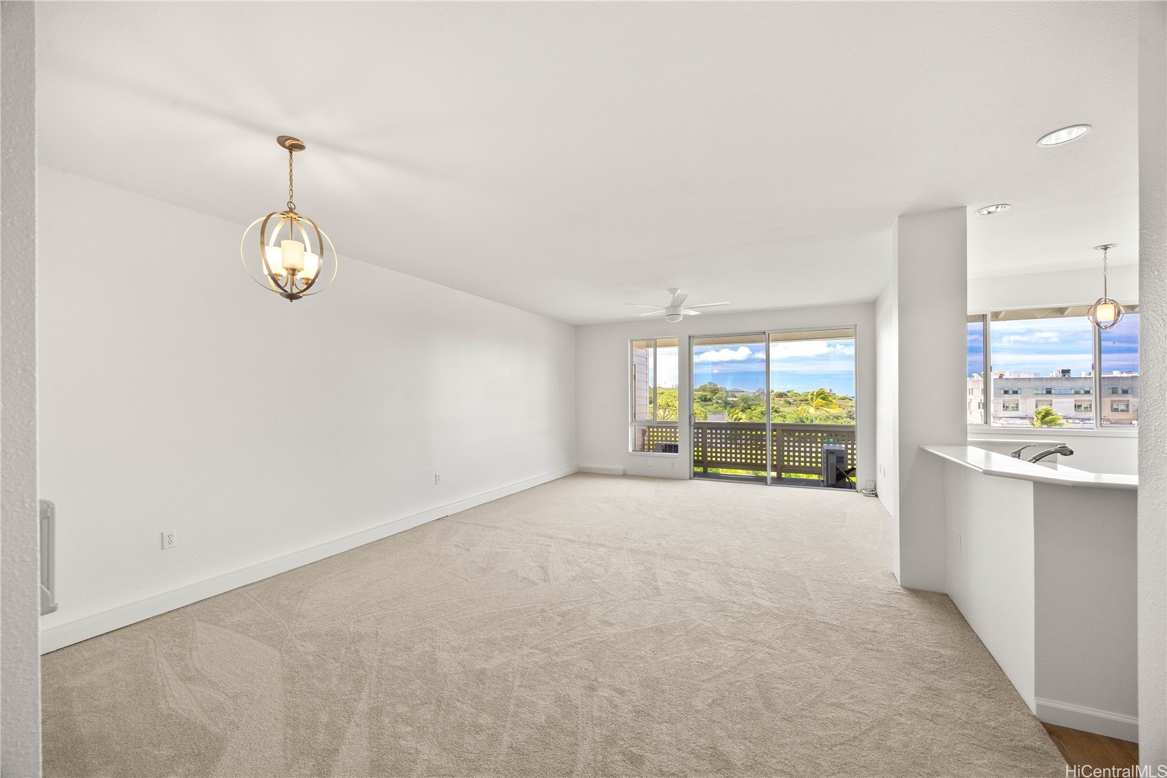1309 Moanalualani Way 14g Property Photo 2
