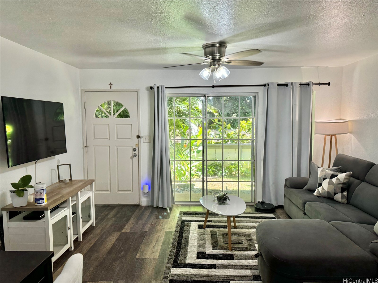 645 Mananai Pl Property Photo