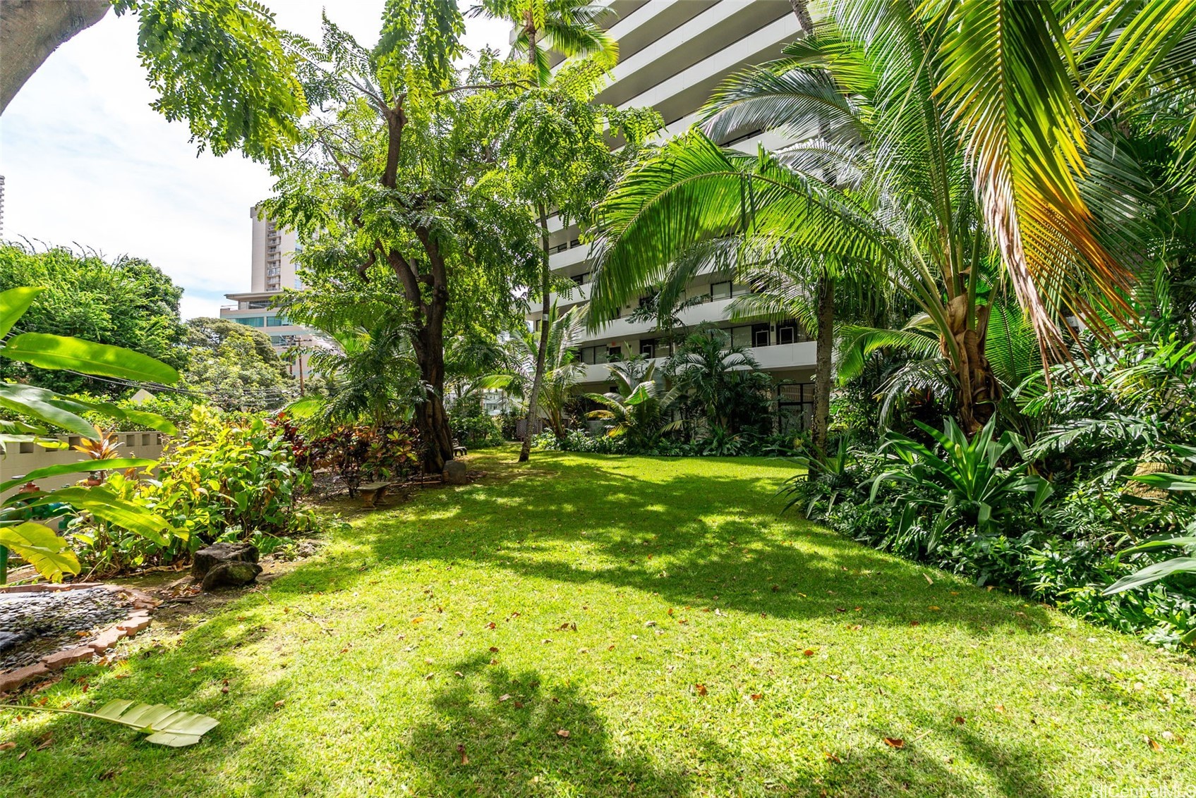 425 Ena Road Ph3b Property Photo 18