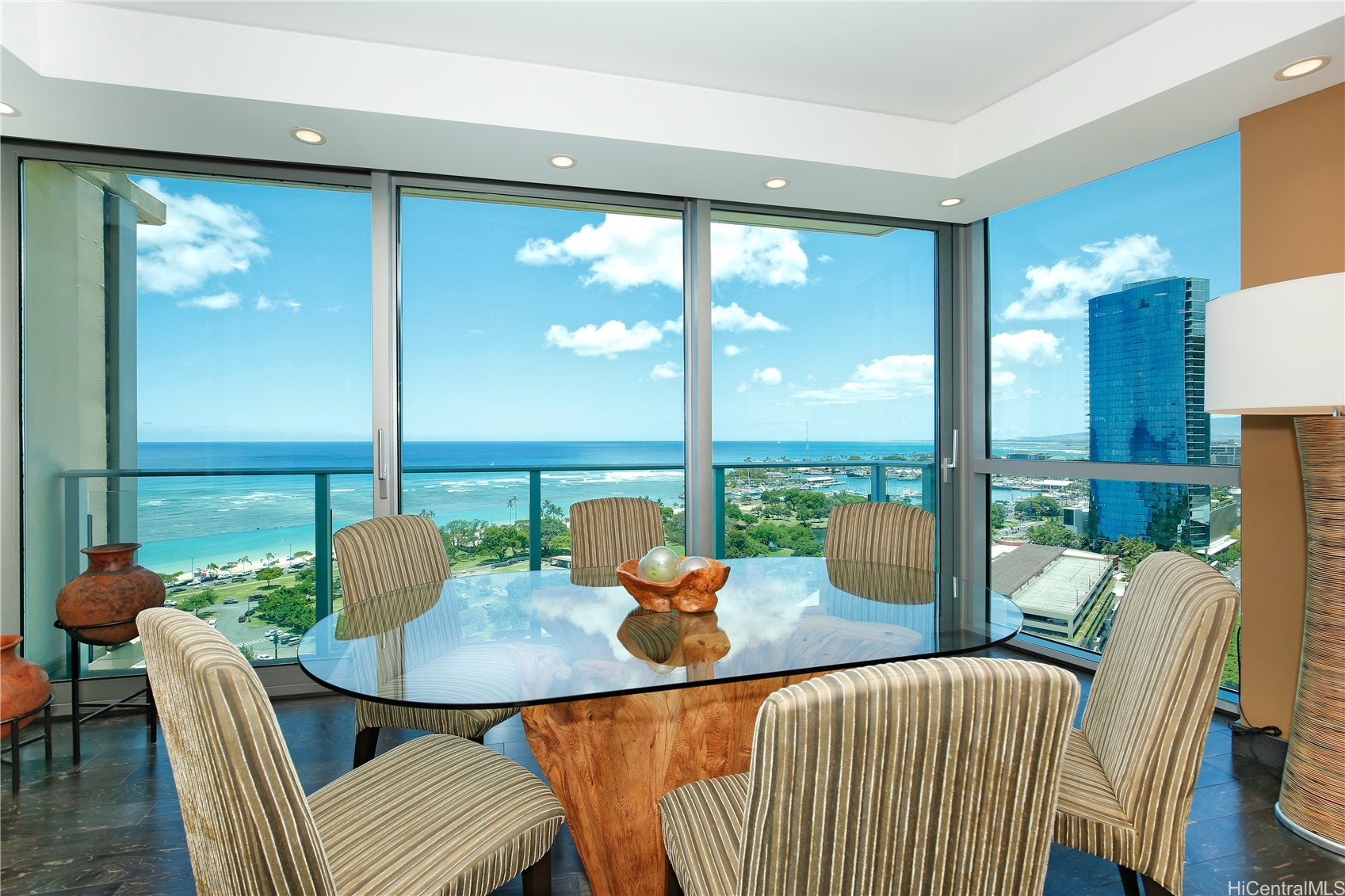 1288 Ala Moana Boulevard 18B Property Photo 1