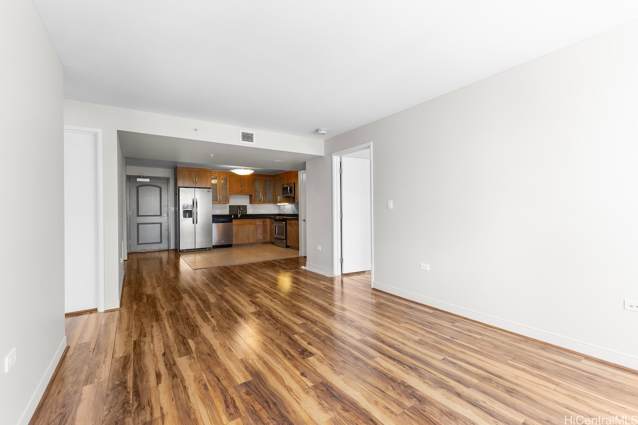 1009 Kapiolani Boulevard 1706 Property Photo 3