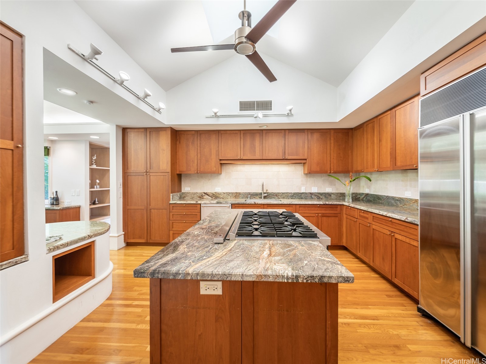 3124 Noela Drive Property Photo 10