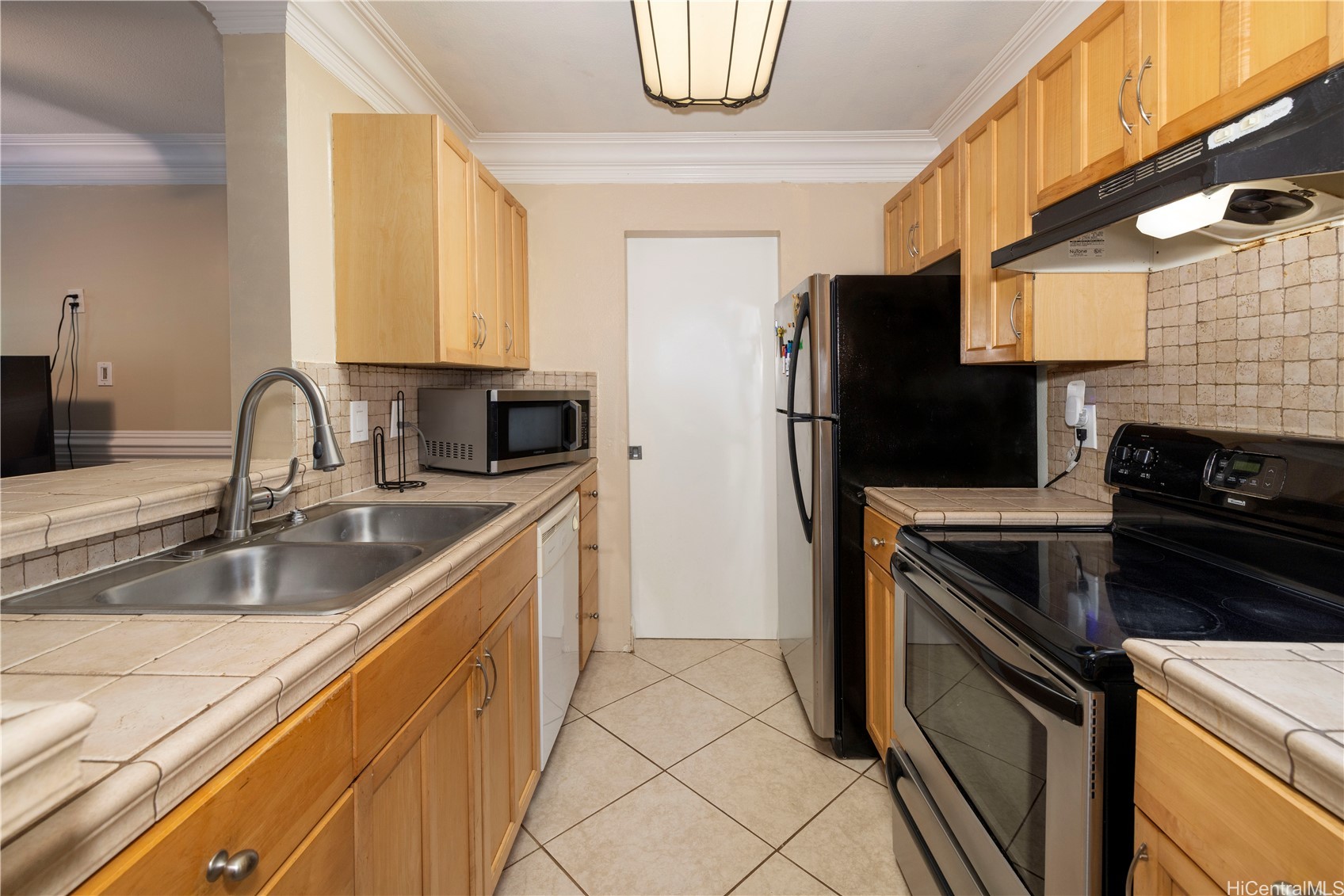 95-536 Wikao Street D106 Property Photo 4