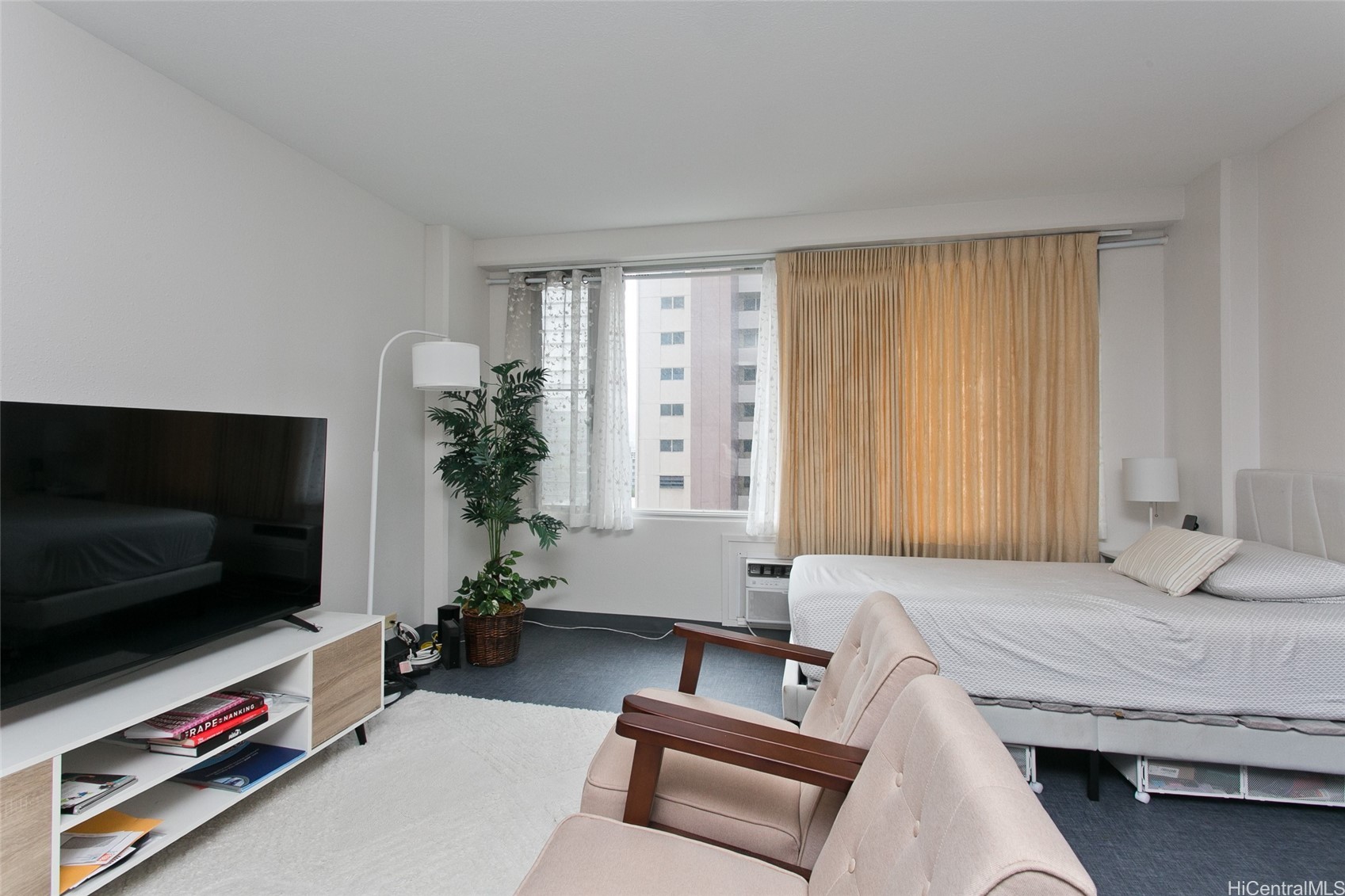 747 Amana Street 810 Property Photo 1