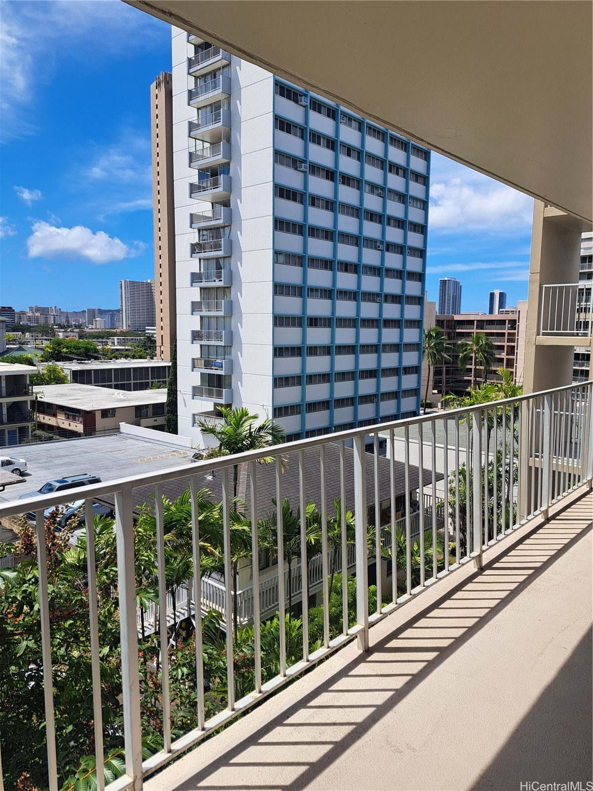 1650 Piikoi Street 403 Property Photo 2