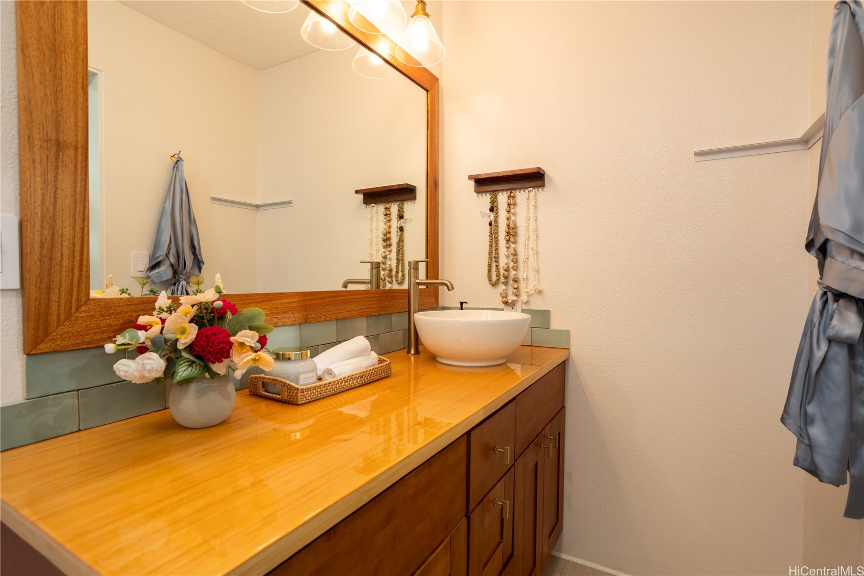 3721 Kanaina Avenue 201 Property Photo 12