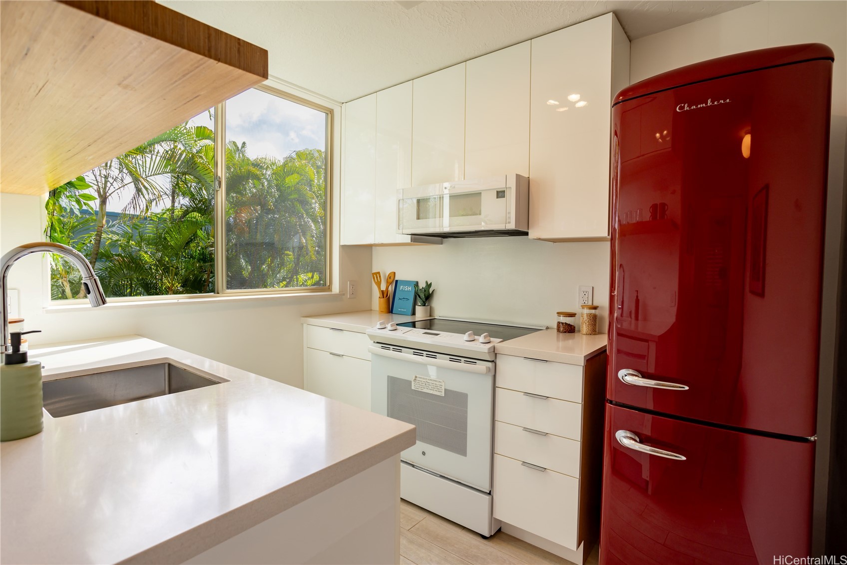 3721 Kanaina Avenue 201 Property Photo 16