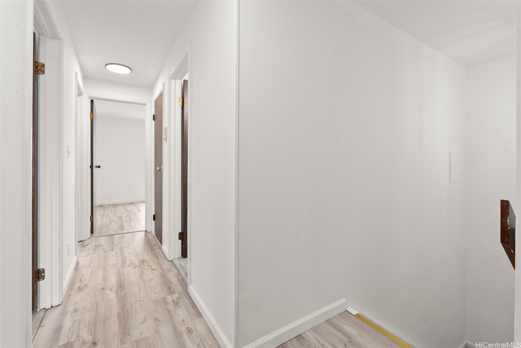 94-1069 Anania Circle 16 Property Photo 4