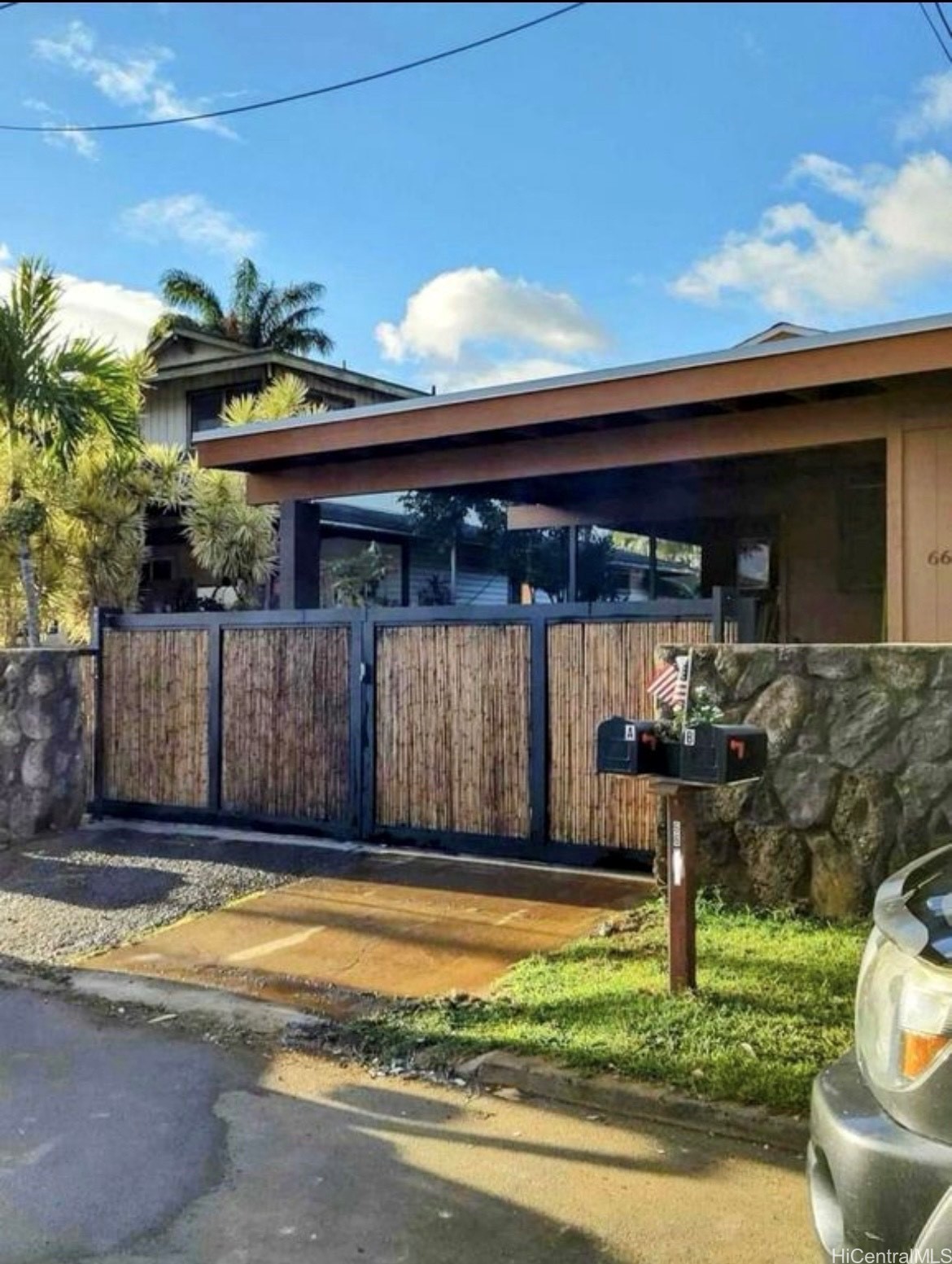 66-924 Kamakahala Street Property Photo 1