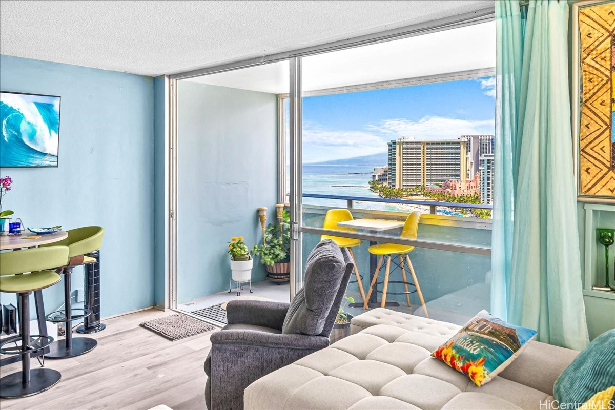 2500 Kalakaua Avenue 2103 Property Photo 4