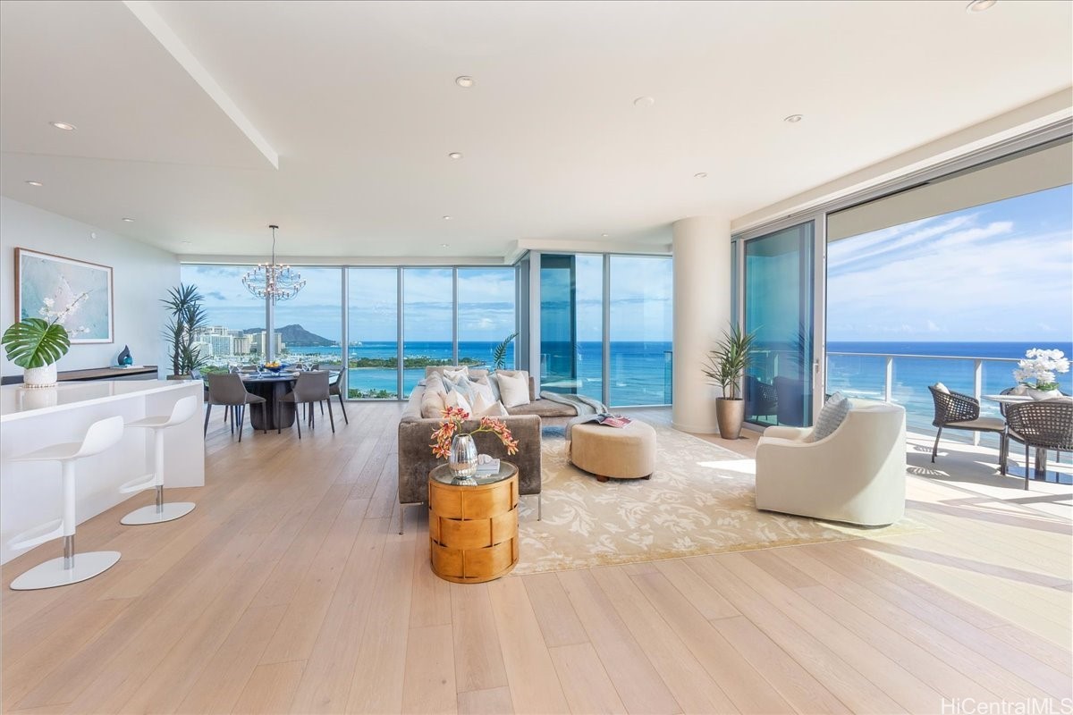 Picture of 1118 Ala Moana Boulevard 2000/2002