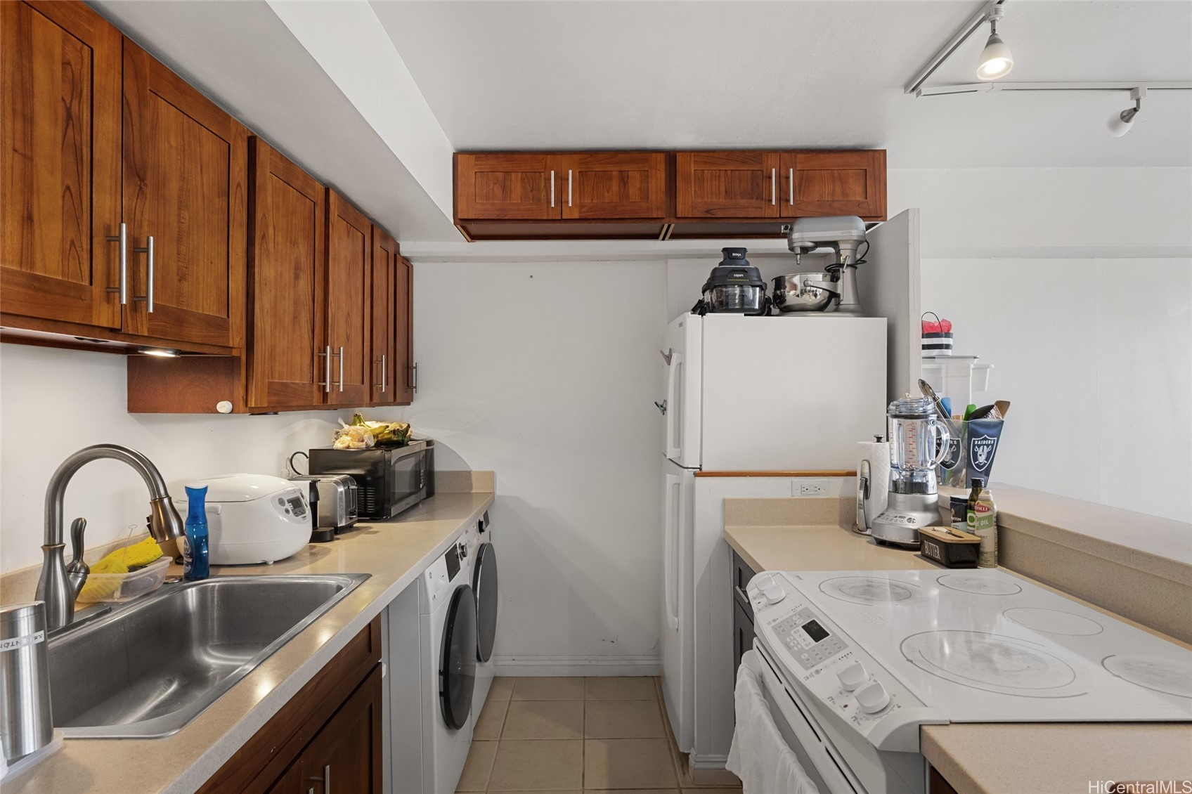 2333 Kapiolani Boulevard 3202 Property Photo 6